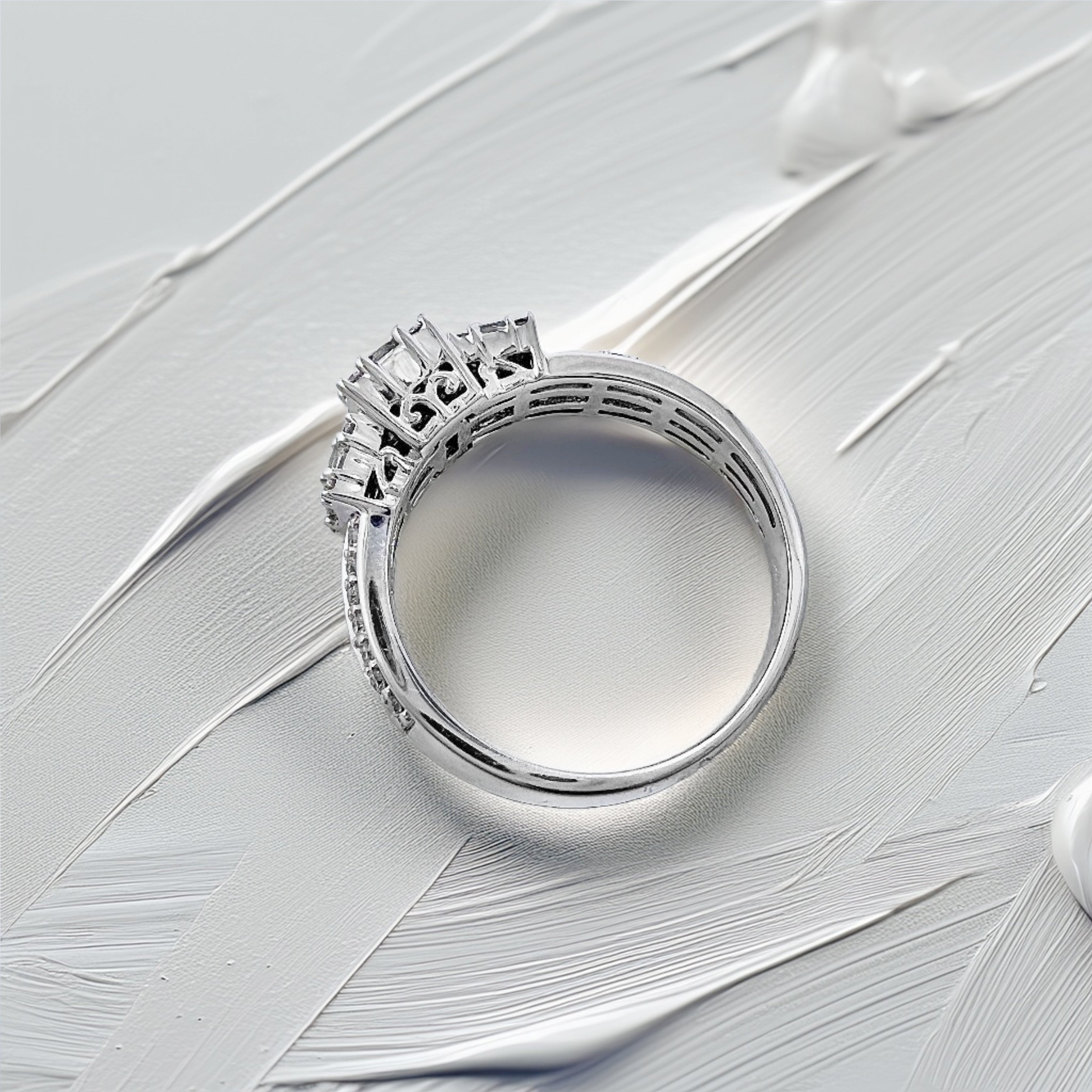Baguette And Round Diamond Ring 0.76tcw