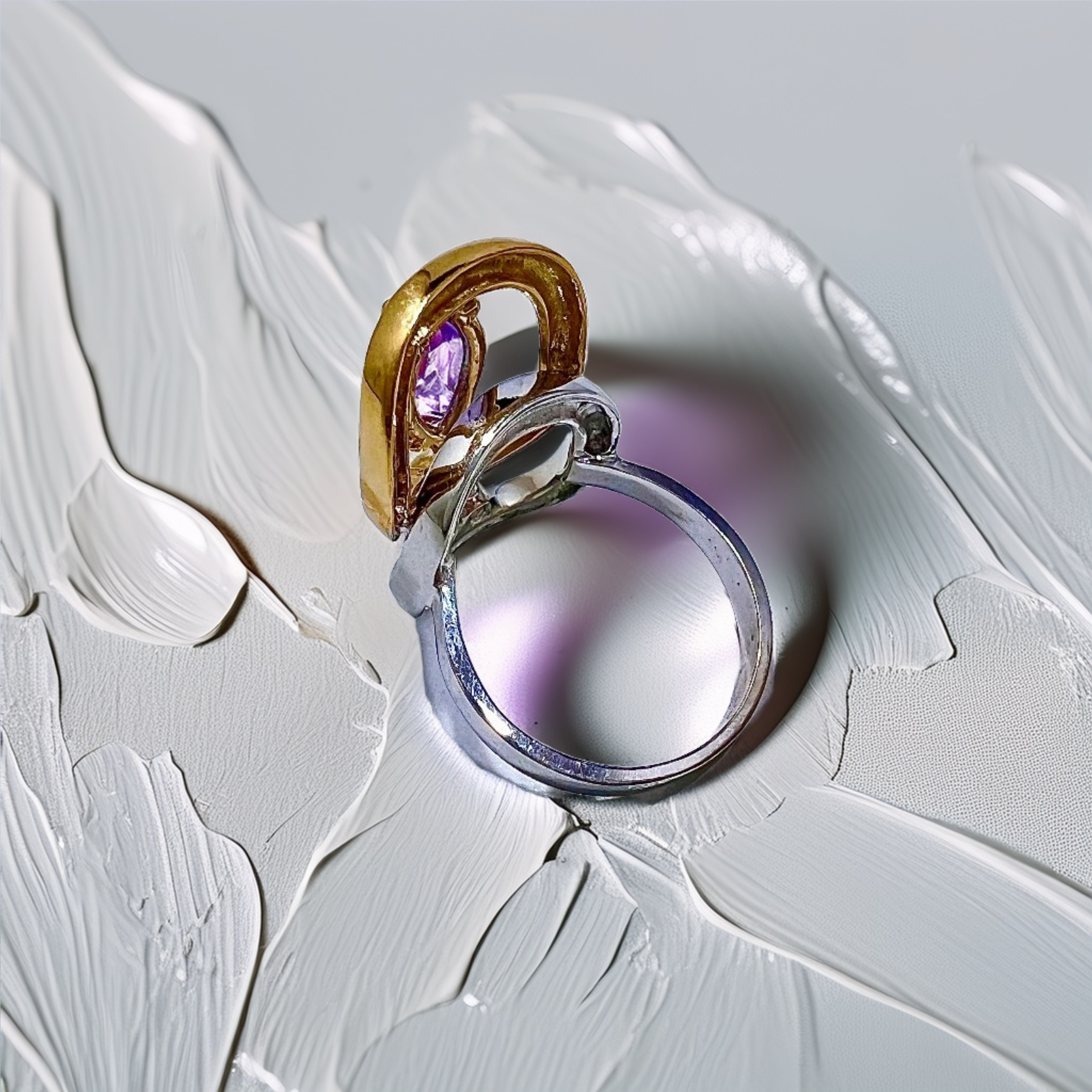 Marquise Amethyst Ring 2-Tone 18kt