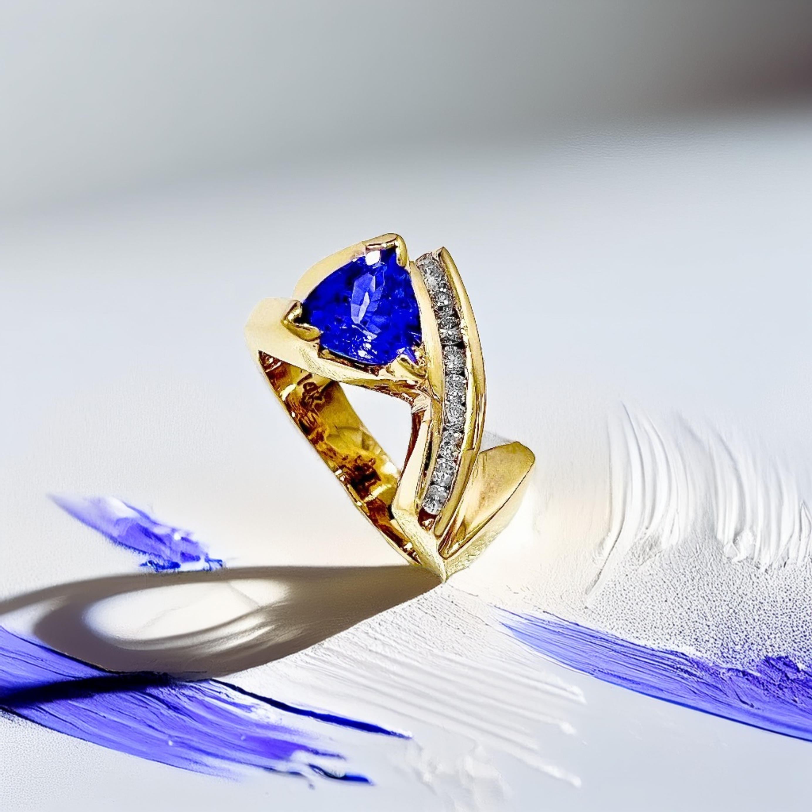 Trillion-Cut Tanzanite Diamond Ring | Unique Rings