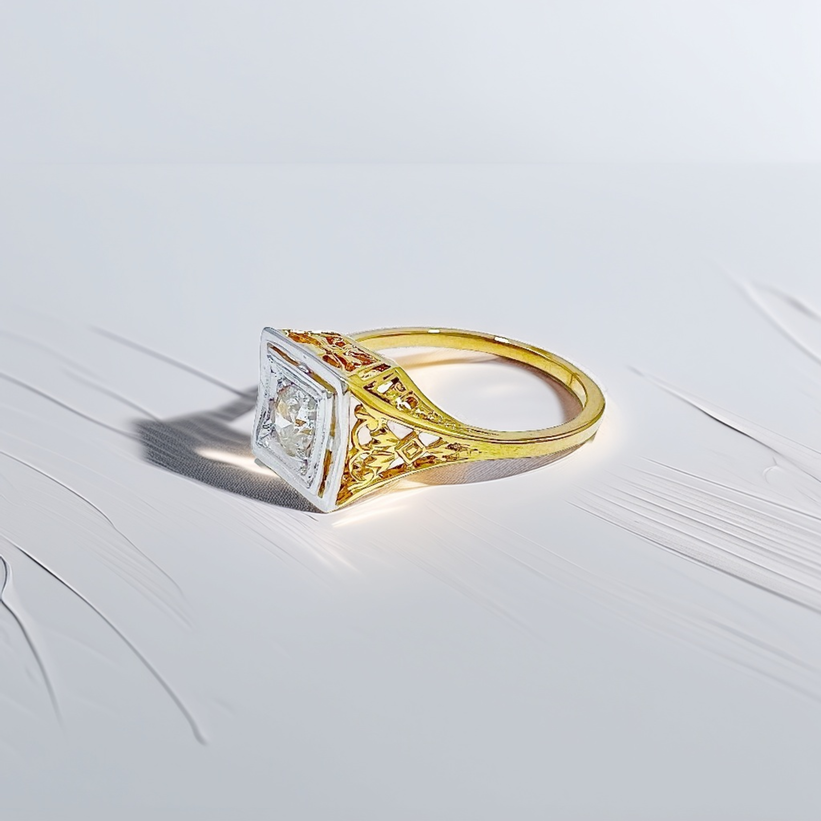 Two-Tone Vintage Diamond Ring 0.10tcw