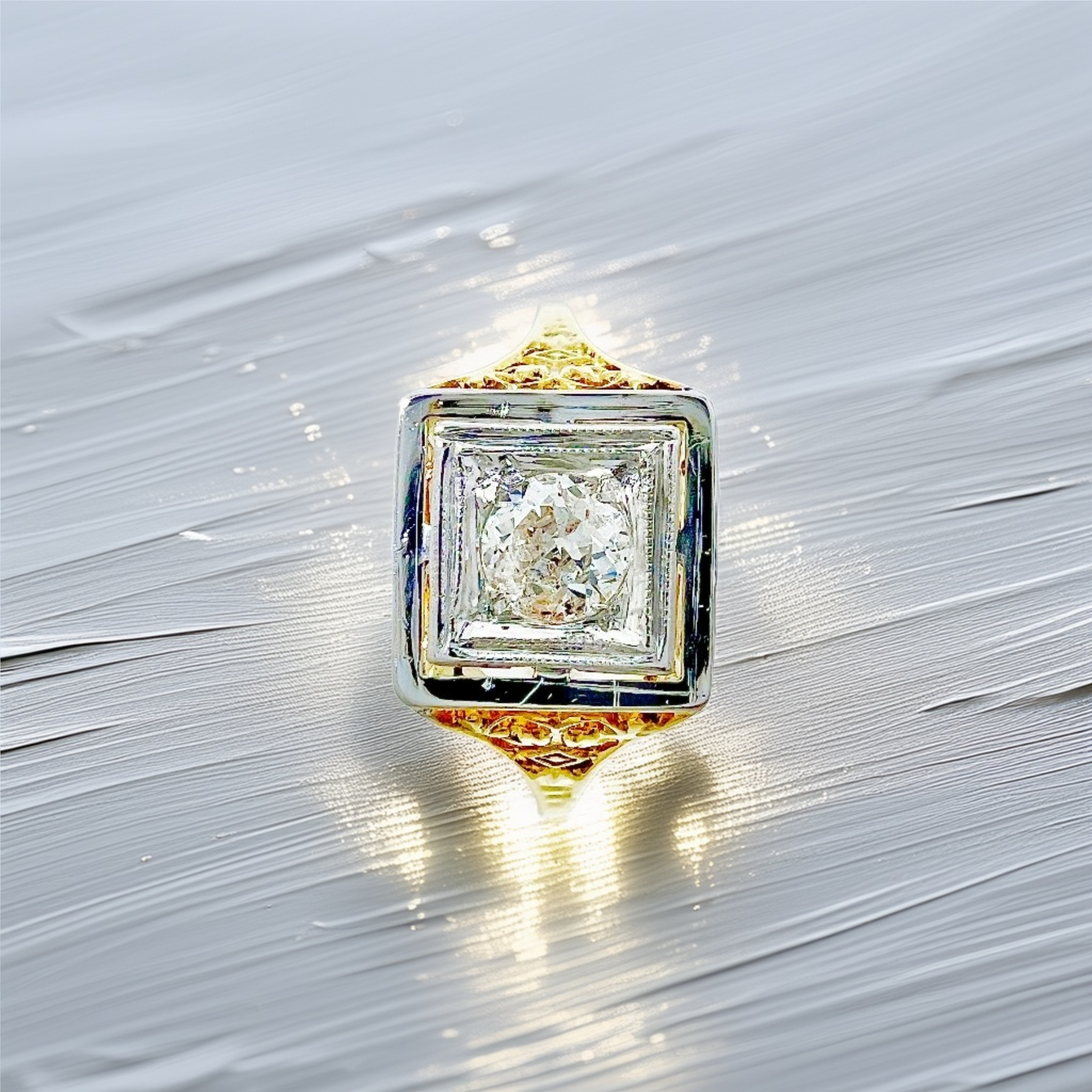 Two-Tone Vintage Diamond Ring 0.10tcw