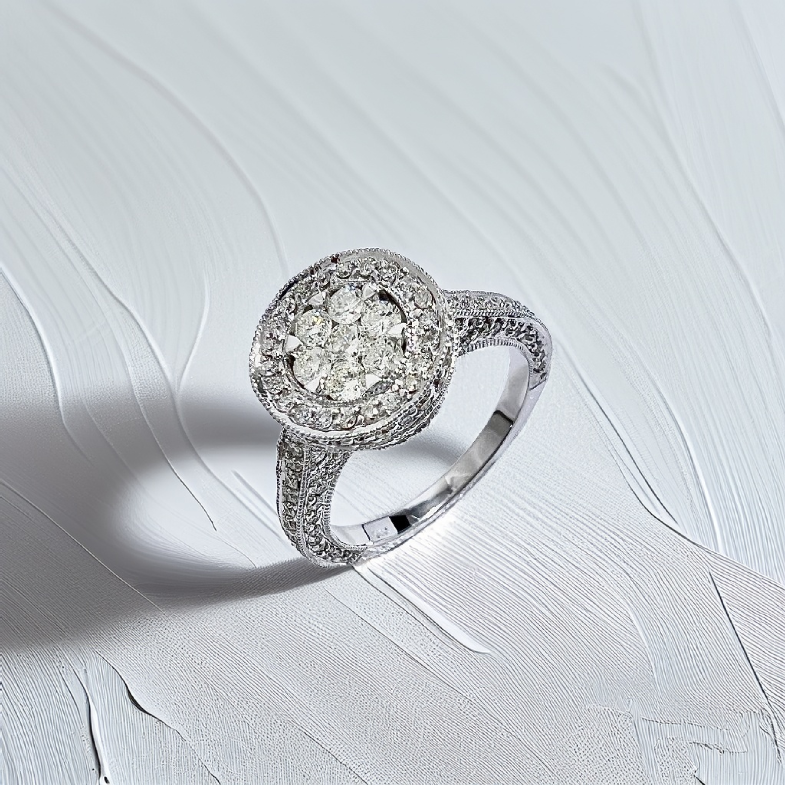 Cluster Halo Diamond Engagement Ring 1.00tcw